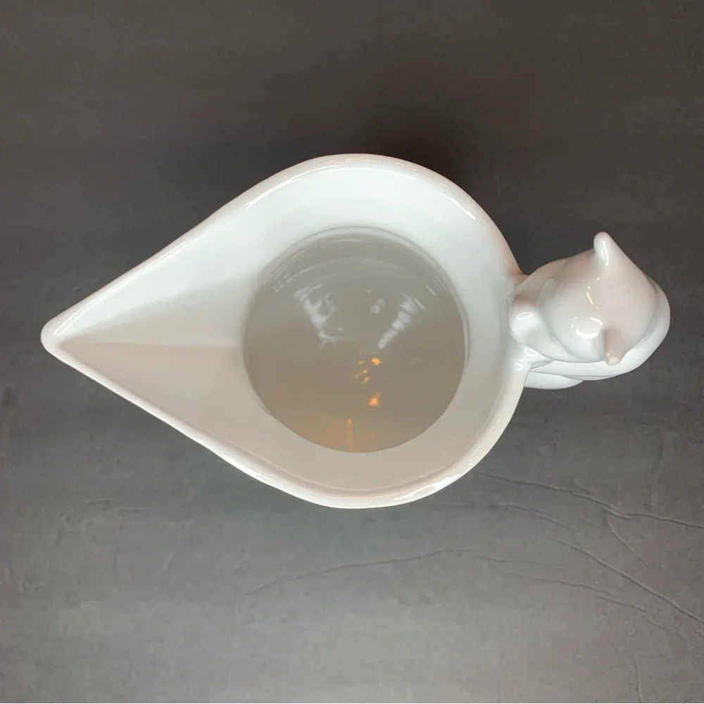 Williams Sonoma White Cat Pitcher Made in Italy
